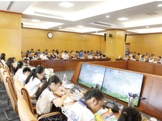 Hàng trăm học sinh trên khắp cả nước gửi ý tưởng sáng tạo về Cuộc thi vẽ tranh “Sân chơi xanh cho tương lai em” do Đoàn Thanh niên Bộ Nông nghiệp và Môi trường phối hợp cùng Taiwan Excellence tổ chức